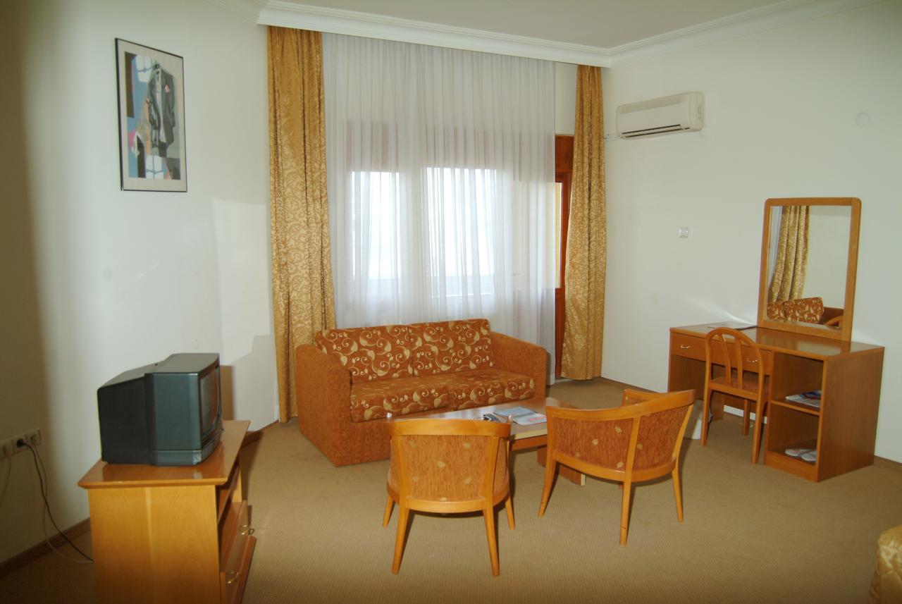 Omtel Otel Atakum Екстериор снимка